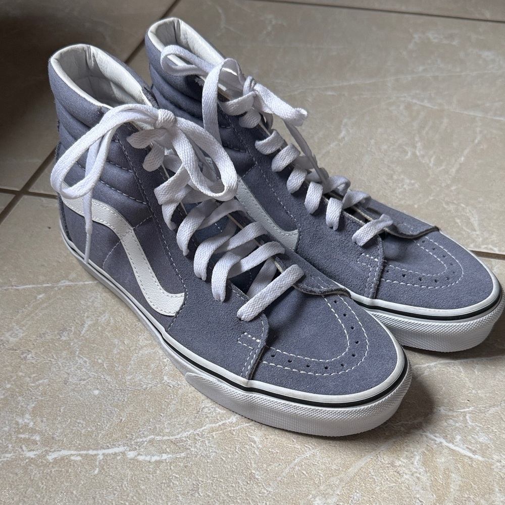 New W/O Box Vans Gray and White High-Tops
